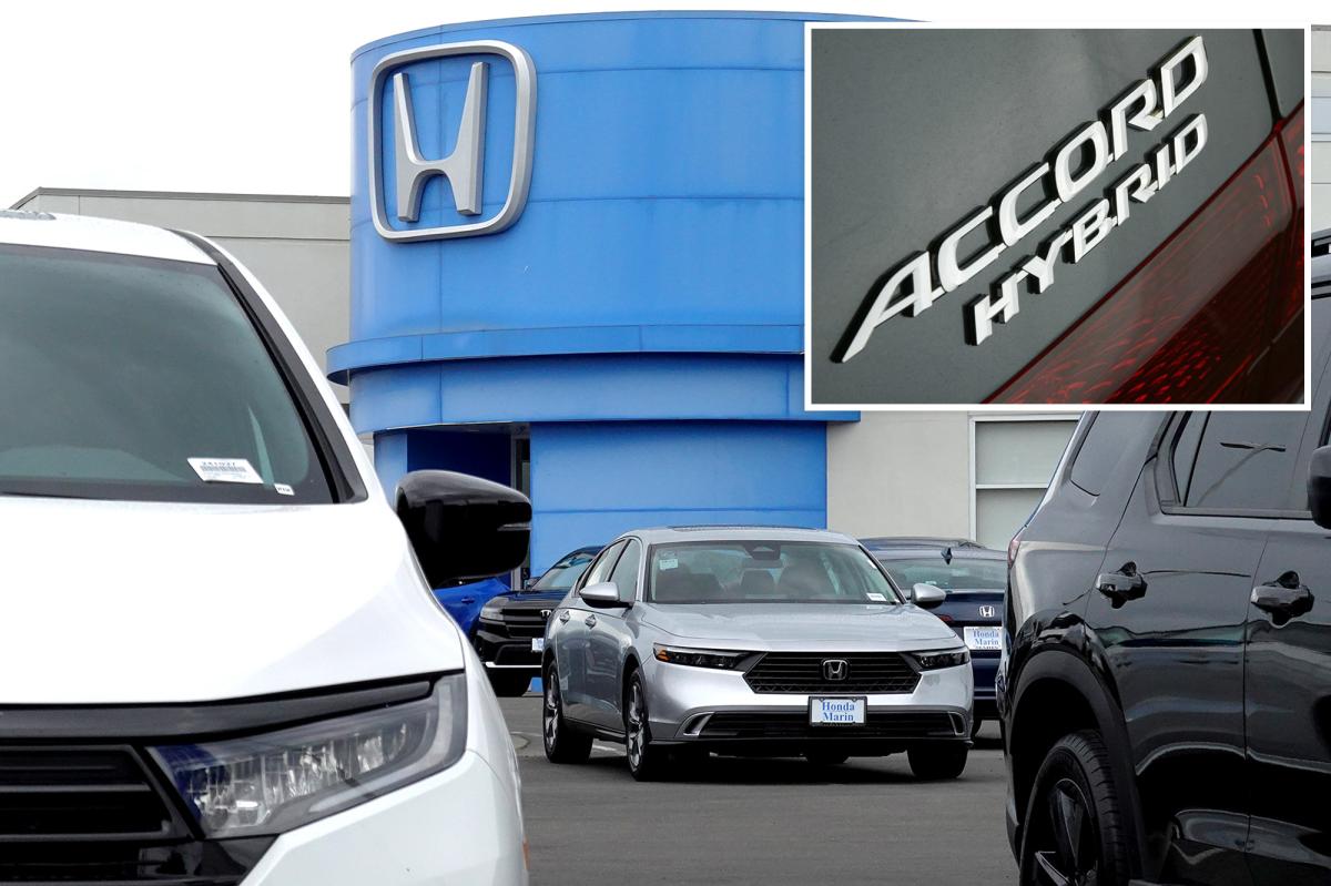 Honda recalls 256,600 Accord hybrids across the U.S., warning of the risk of accidents and injuries