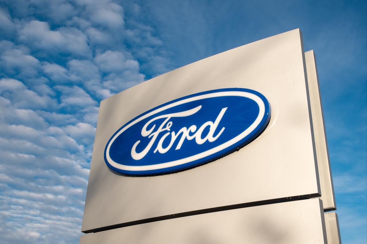 Ford recalls more than 83,000 cars for headlight and engine valve problems