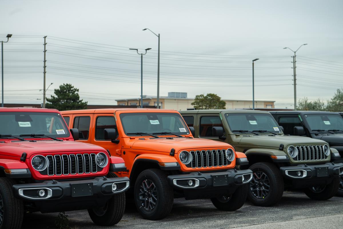 More than a million Jeep vehicles recalled for fire risk, owners warned not to park inside